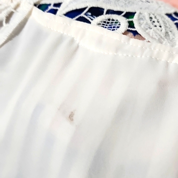 Express cream victorian boho style open back blouse - Picture 4 of 7